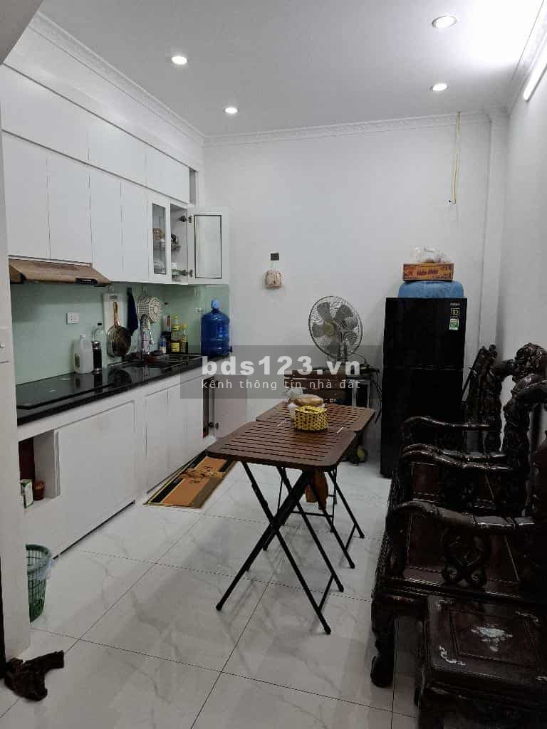 Bán nhà 5 tầng 34m2 Ngõ đường Ỷ La - Hà Đông giá 6,6 tỷ.…