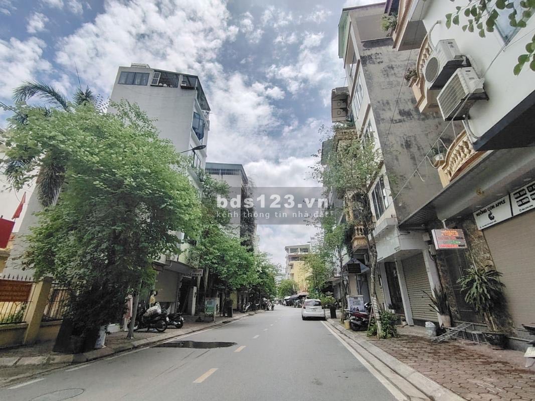 Cho thuê nhà nguyên căn – Mặt phố – Cầu Giấy, Hà Nội