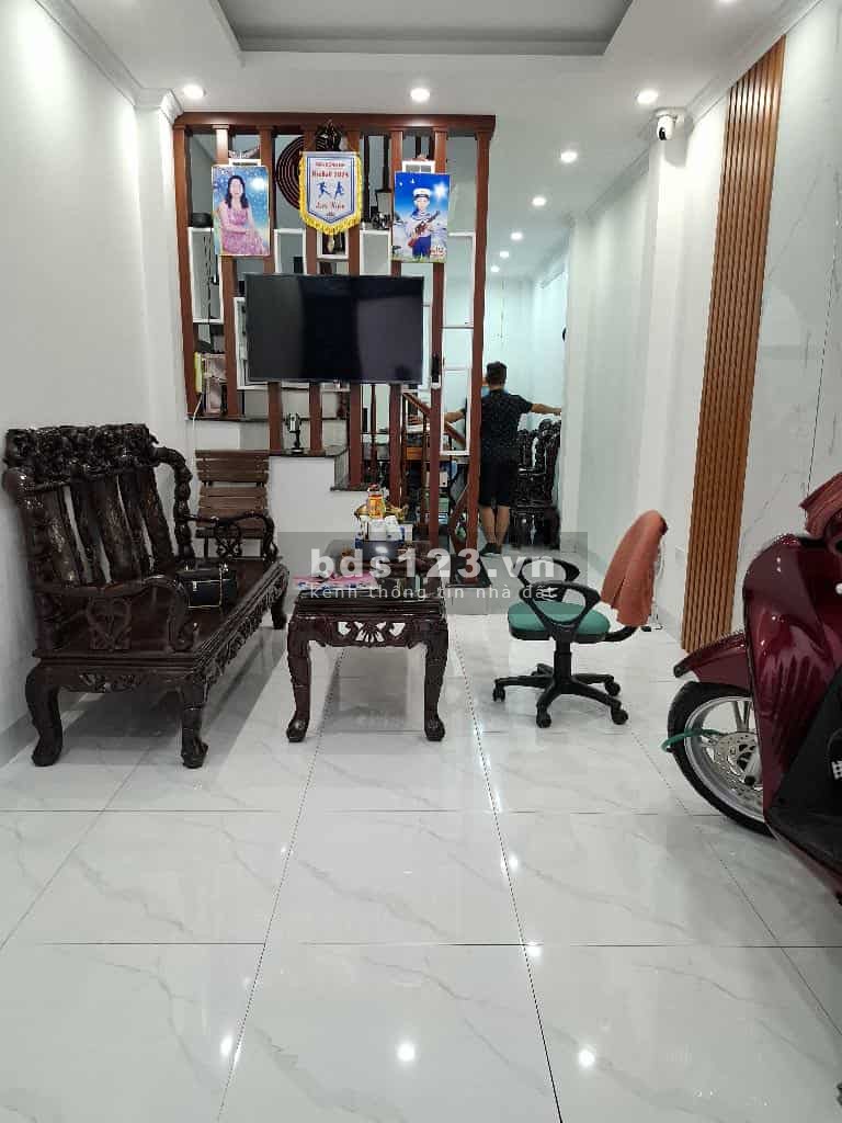 Bán nhà 5 tầng 34m2 Ngõ đường Ỷ La - Hà Đông giá 6,6 tỷ.…