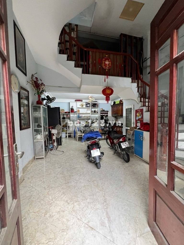 Bán nhà phố Kim Giang, HN, DT 40 m2, 5 tầng, giá bán 9.2 tỷDT/Zalo…