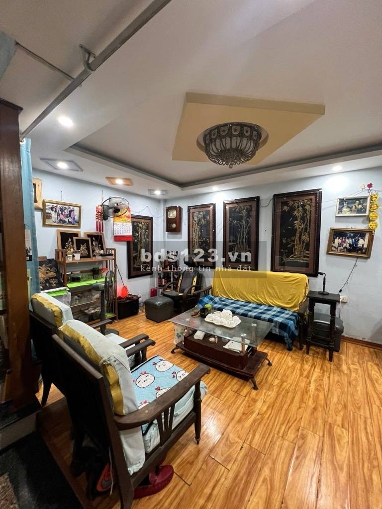 Bán nhà phố Kim Giang, HN, DT 40 m2, 5 tầng, giá bán 9.2 tỷDT/Zalo…