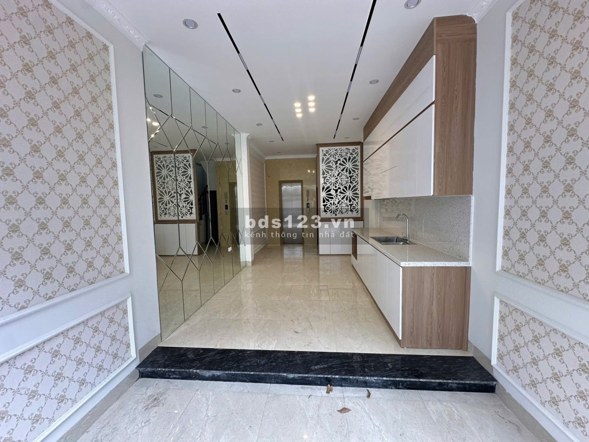 Bán nhà Xuân Phương Nam Từ Liêm lấy tiền làm ăn ô tô đỗ…