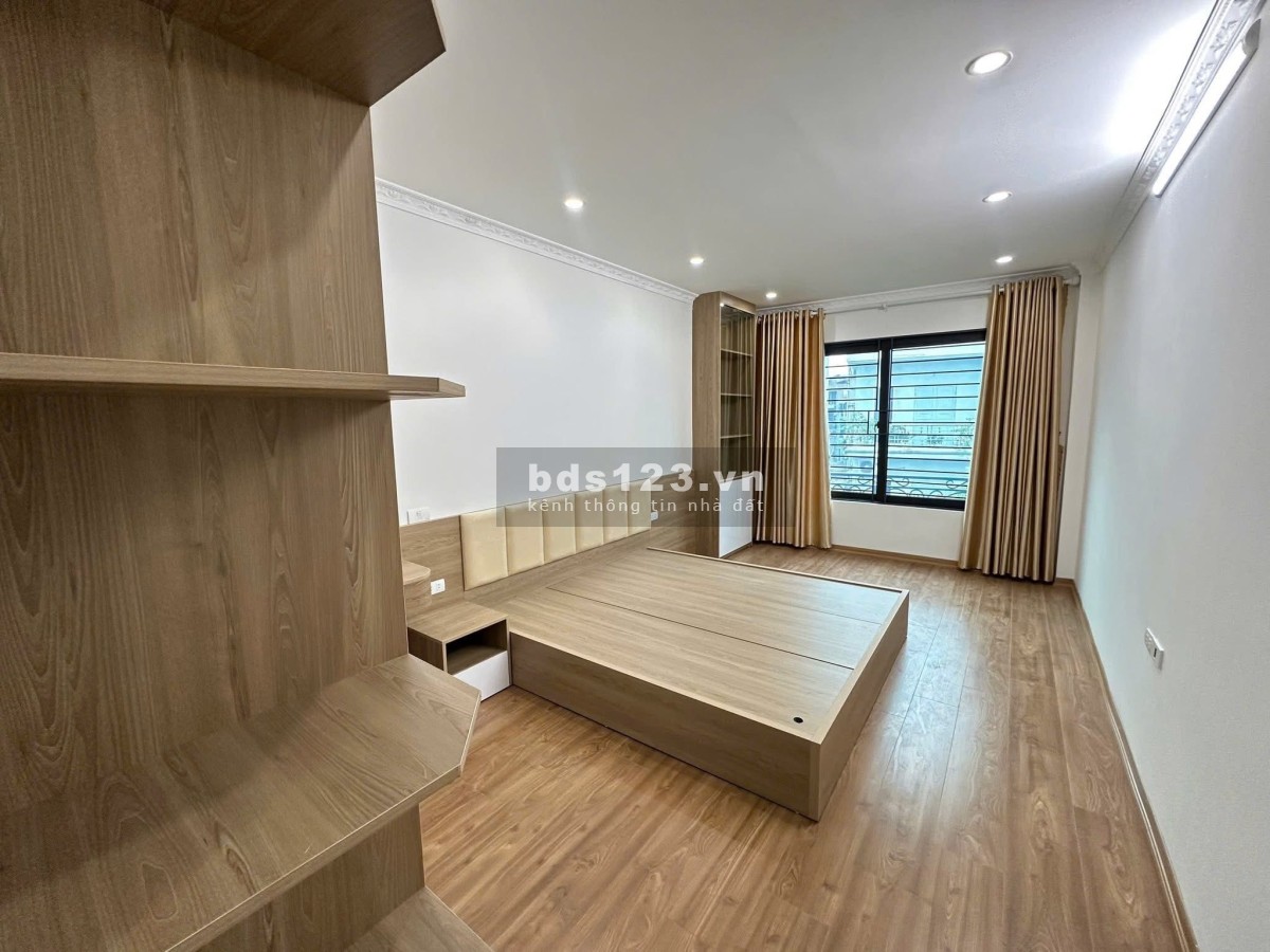 Bán nhà Xuân Phương Nam Từ Liêm lấy tiền làm ăn ô tô đỗ…