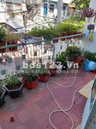 Chính chủ, cho thuê mặt tiền 97 Phong phú Q8 (kế Q5) 70m2 x 2T, 17tr