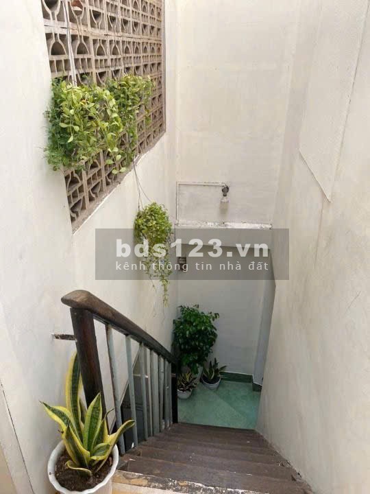 Chính chủ, cho thuê mặt tiền 97 Phong phú Q8 (kế Q5) 70m2 x 2T, 17tr