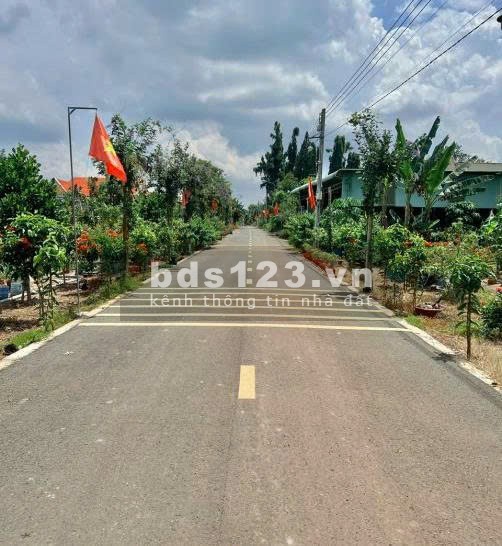 Đất Ngộp TP HCM mới, đường nhựa DT 600m2 thổ cư 200m2, Giá…