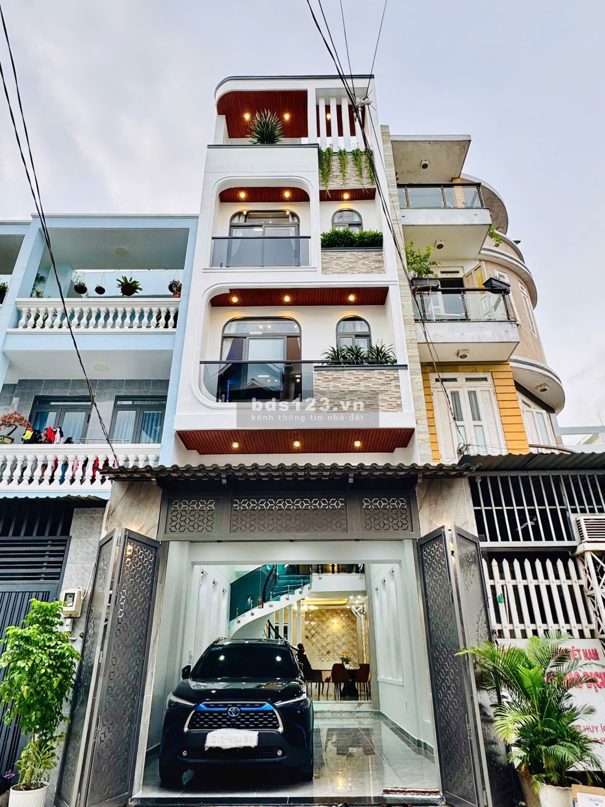 Bán Nhà Hẻm 8m Thông - Kinh Doanh Đa Ngành Nghề - 4.5m x 16m 3 Lầu - Phan Huy Ích, P.12, Gò Vấp