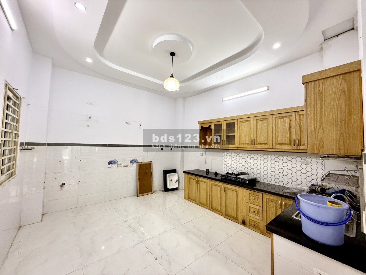 Bán Nhà - 80m² (5m x 16m) 2 Lầu - Vị Trí Lê Văn Thọ, P.16,…