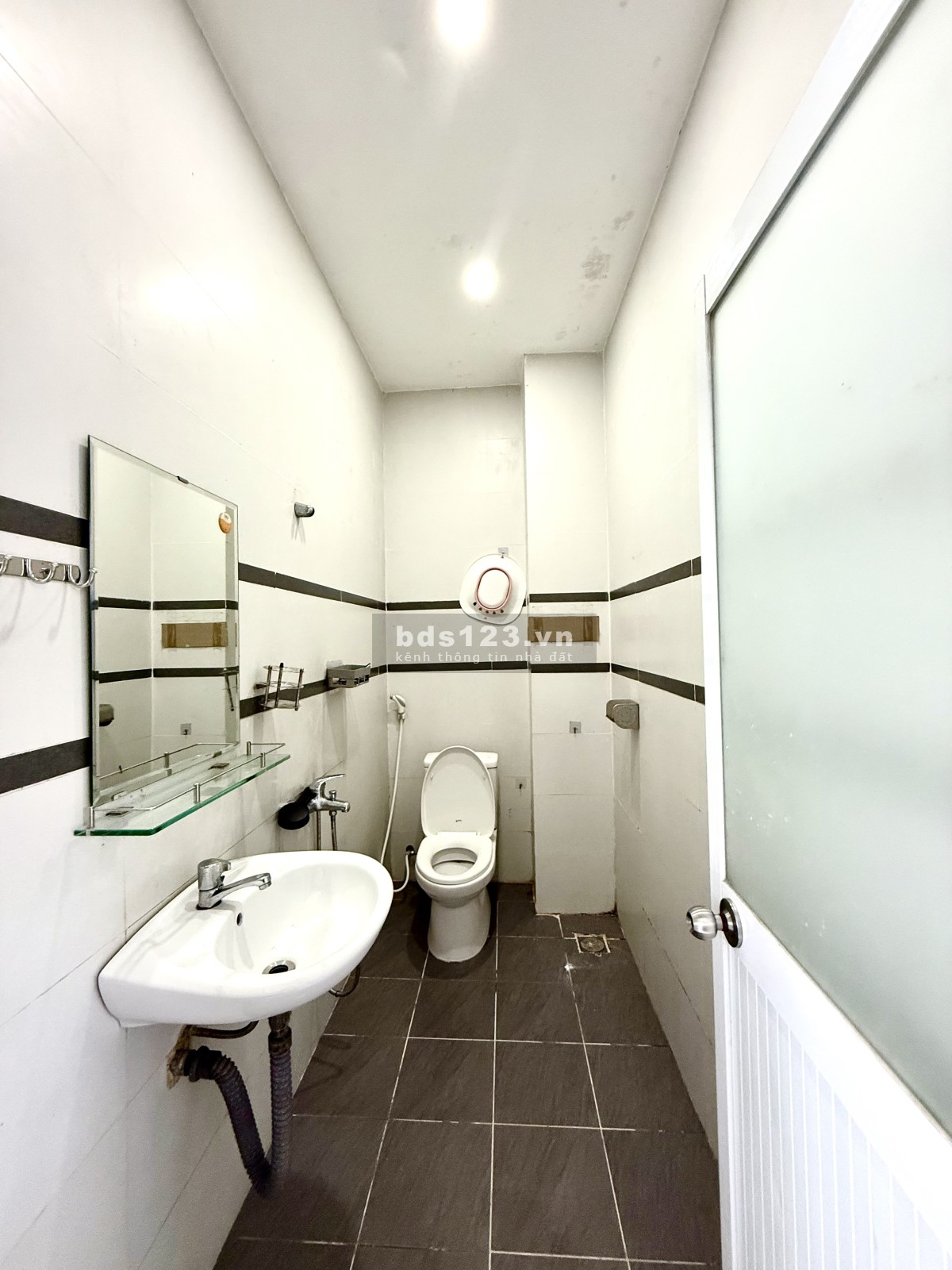 Bán Nhà - 80m² (5m x 16m) 2 Lầu - Vị Trí Lê Văn Thọ, P.16,…