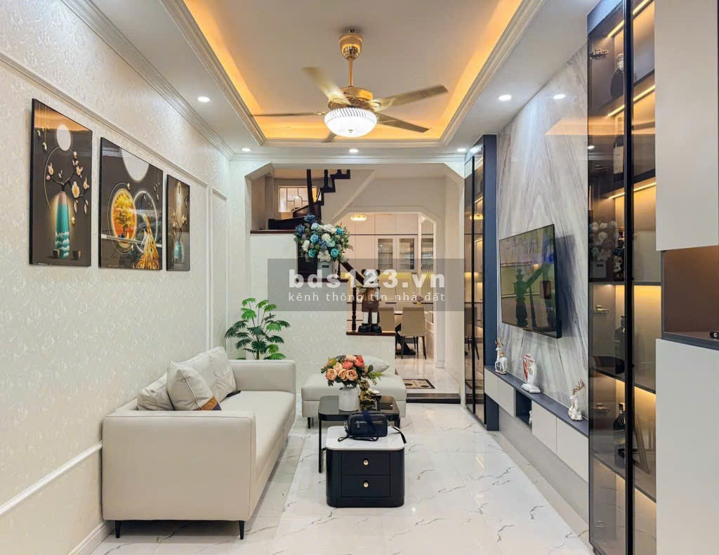 BÁN NHÀ Mỹ Đình 36m2 giá 7,95 tỷ