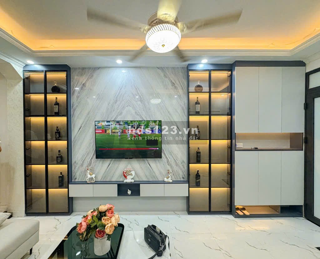 BÁN NHÀ Mỹ Đình 36m2 giá 7,95 tỷ
