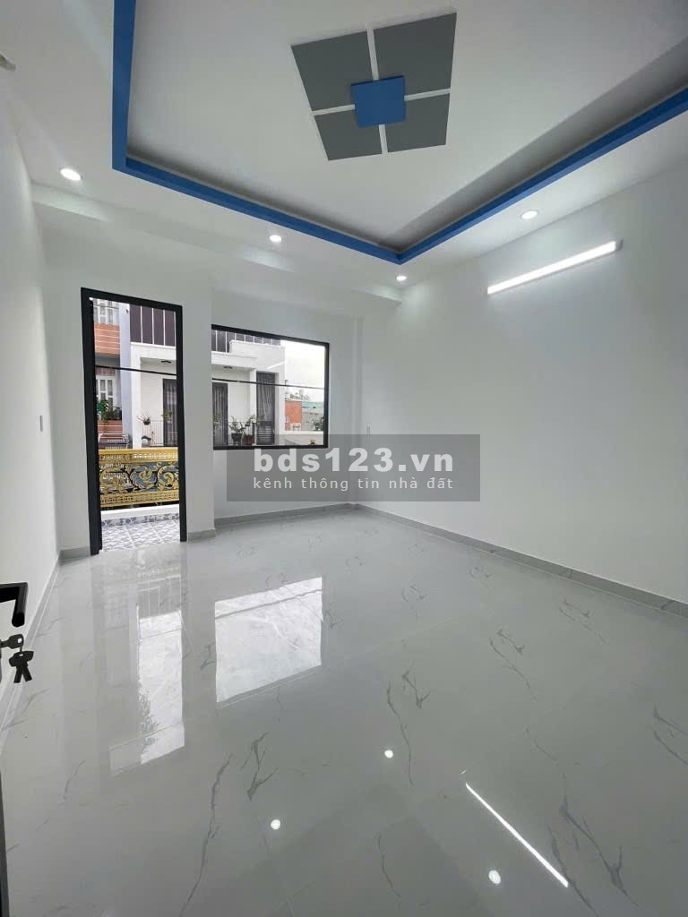 Bán nhà riêng Chỉ hơn 5 tỷ, có ngay nhà đẹp lung linh Lê Văn…