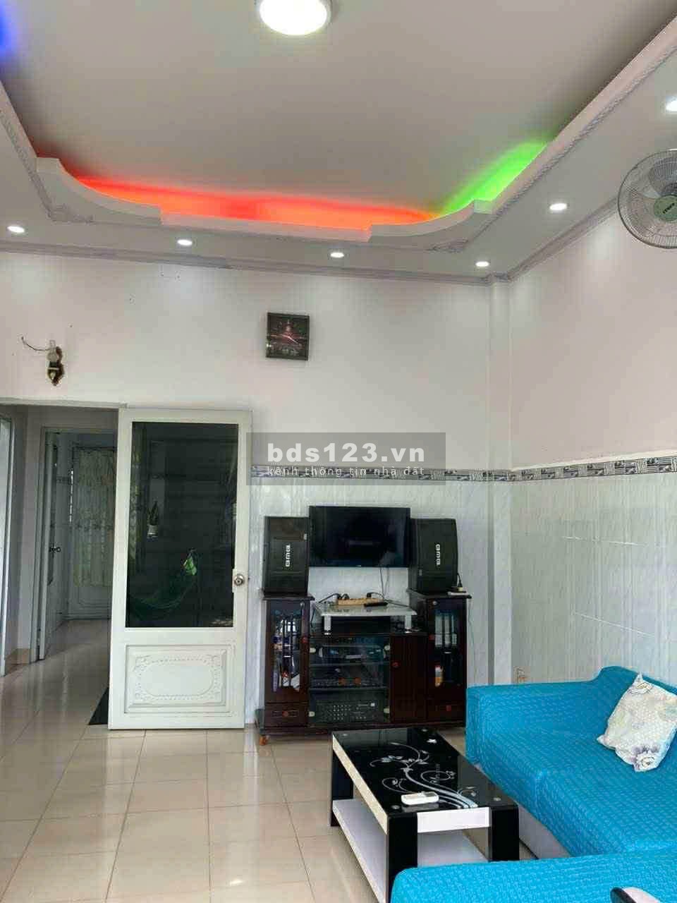 Biệt thự phố 8x17m 3tầng 6PN hẻm xe hơi Trưng Vương 3, Hóc Môn