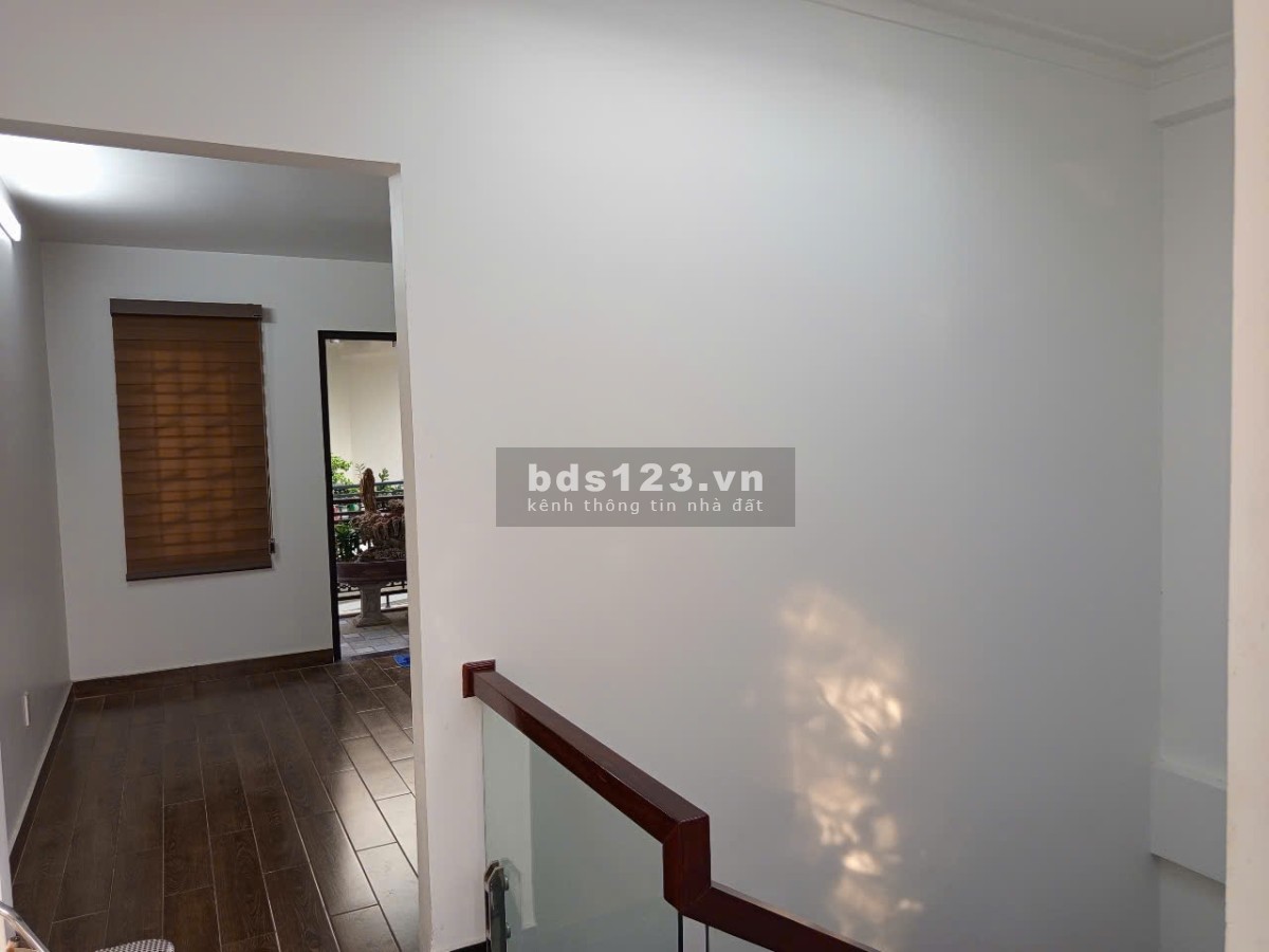 Bán Nhà 4 Tầng Độc Lập – Mặt Tiền Đẹp – Thiên Lôi,…