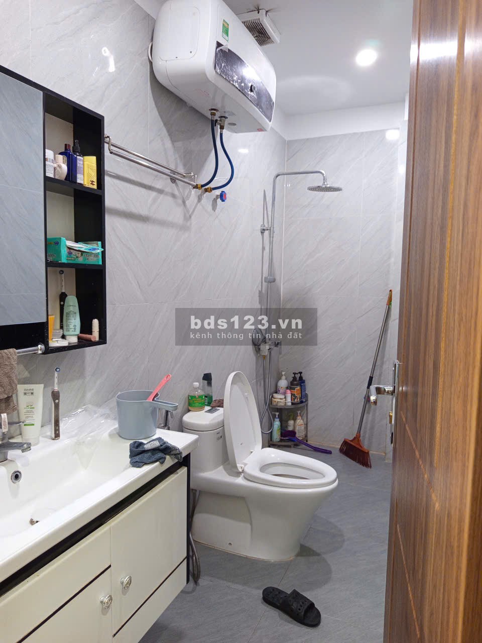 Bán Nhà 4 Tầng Độc Lập – Mặt Tiền Đẹp – Thiên Lôi,…