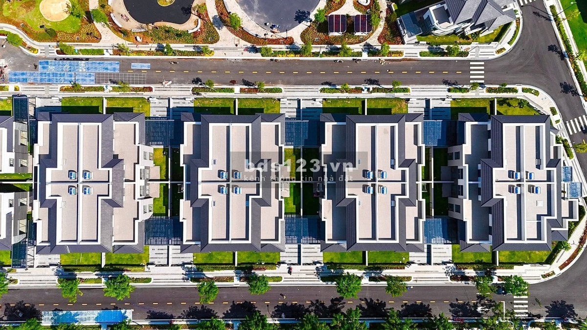 Biệt thự Sân Vườn - Quận 2 ( Hướng Đông Nam- View Sông)