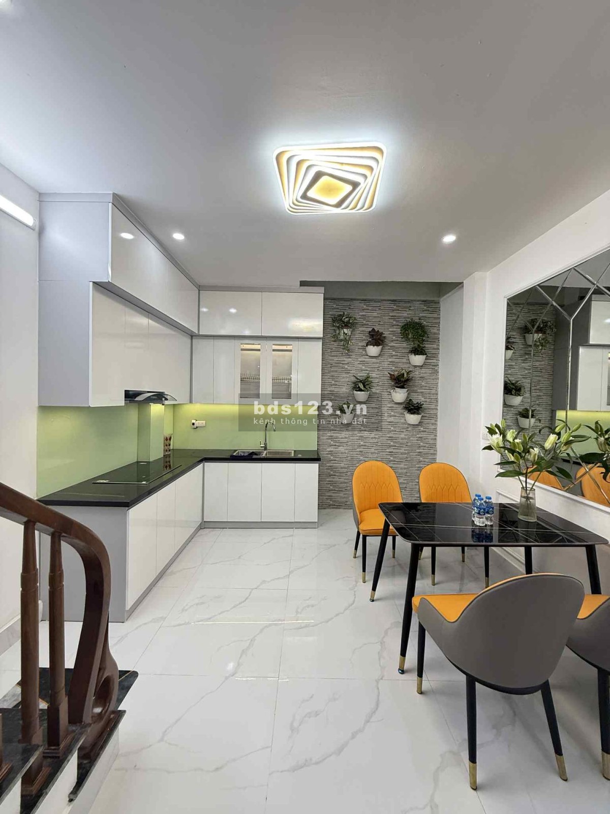 Nhà đẹp trung tâm Đống Đa – 40m² - 9 tỷ - Ngõ thoáng gần ô tô