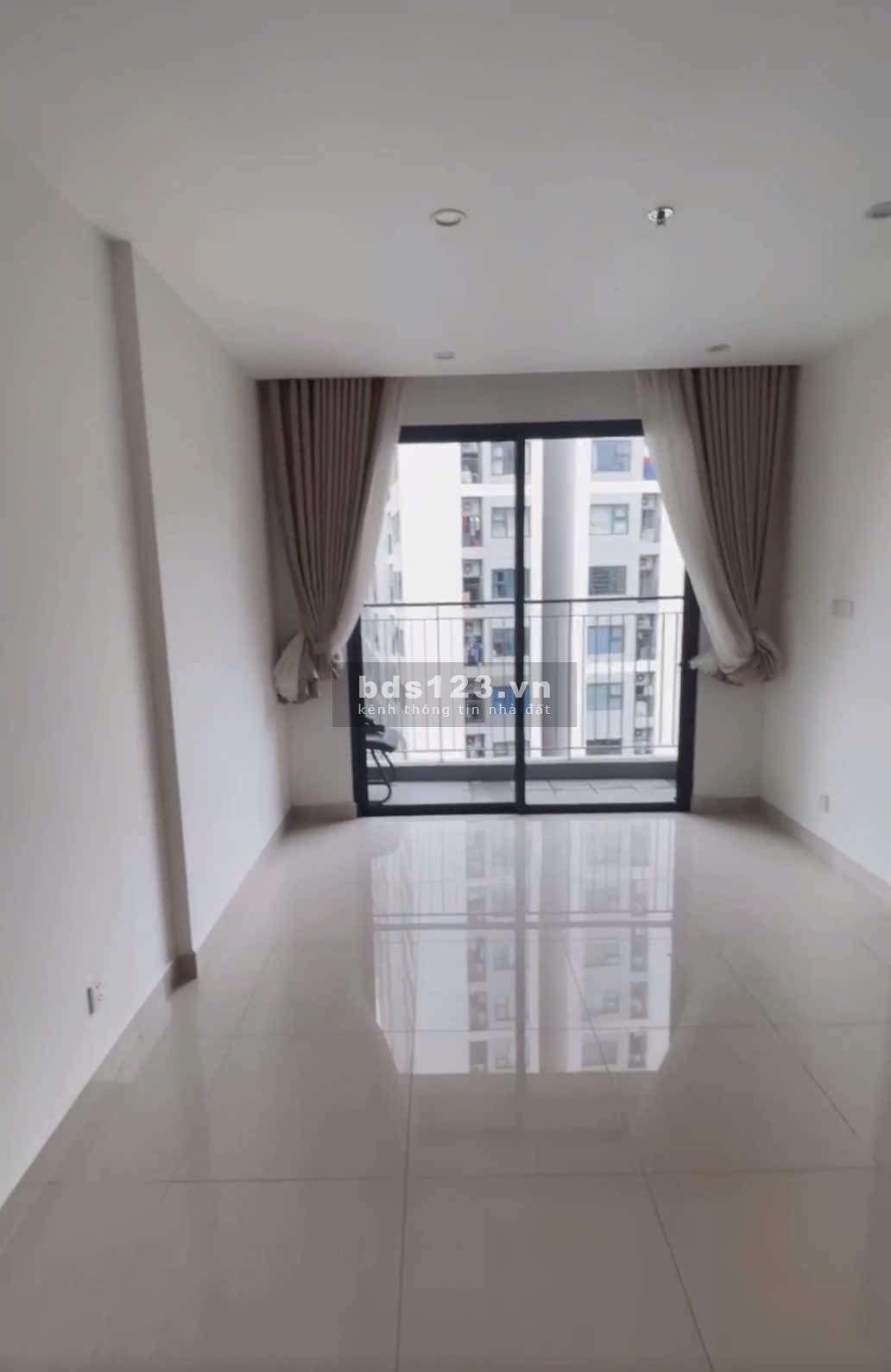 Cần bán nhà đi nước ngoài 59m2 Sổ hồng, 3ty250 Lh 0931344222