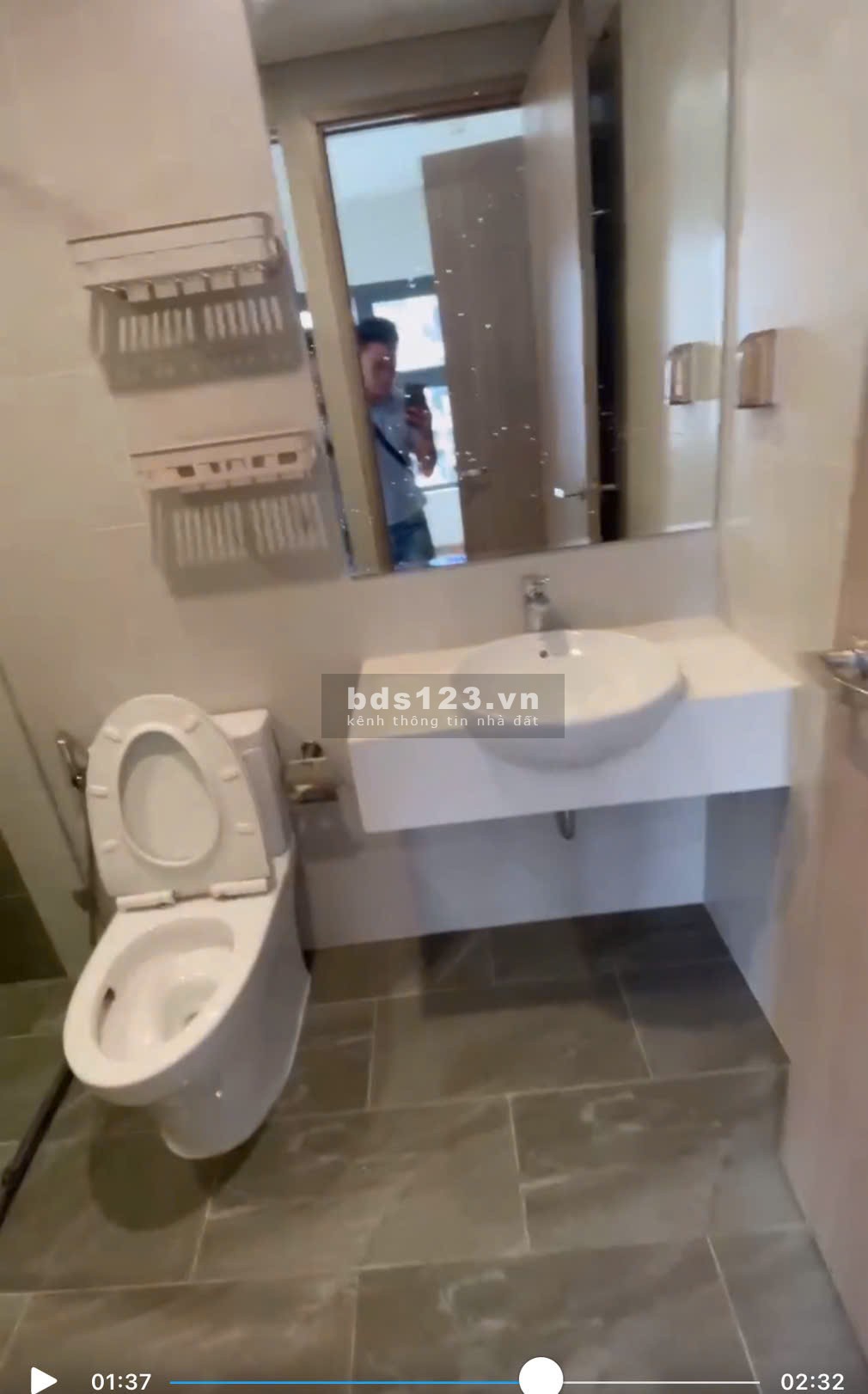 Cần bán nhà đi nước ngoài 59m2 Sổ hồng, 3ty250 Lh 0931344222