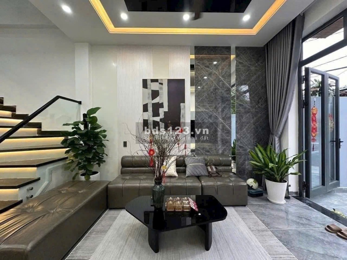 Bán nhà chính chủ tại TP.HCM – Vị trí đẹp, giá tốt