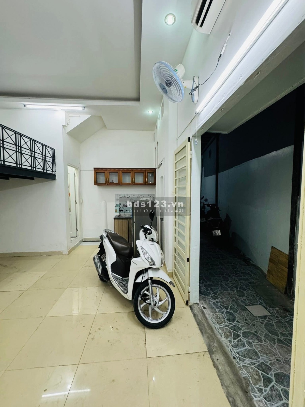 Phòng Duplex siêu rộng 30m2 đủ nội thất, 269 Phan Huy Ích Quận…