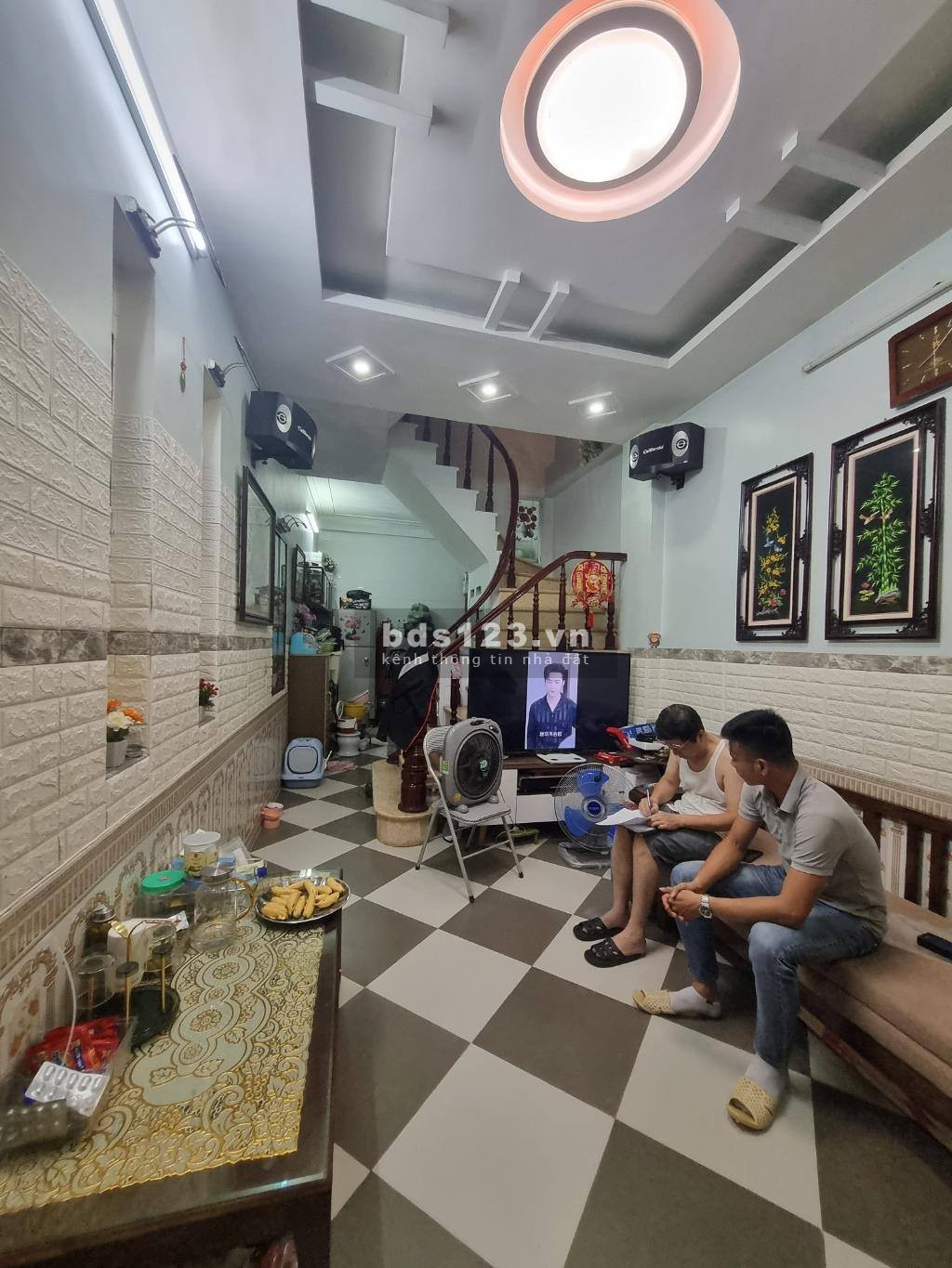 Bán nhà P. Kim Giang, HN, DT 32 m2, 4 tầng, giá bán 7.35 tỷ…