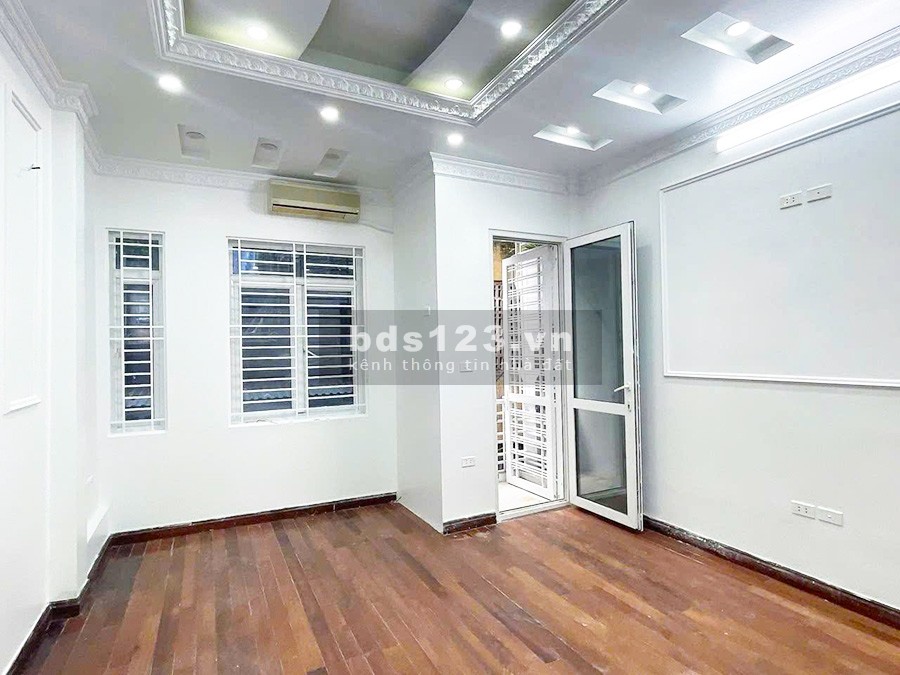 Bán nhà Thái Hà 4PN đẹp, ô tô vào nhà, ra mặt phố 20m, cho…
