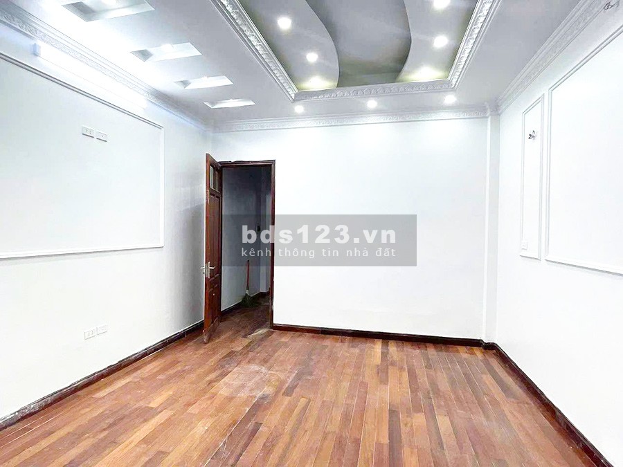 Bán nhà Thái Hà 4PN đẹp, ô tô vào nhà, ra mặt phố 20m, cho…