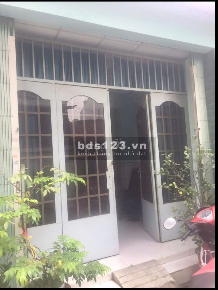 Bán nhà cấp 4 nở hậu hẻm xe hơi đường Tân Trụ P15 Tân Bình