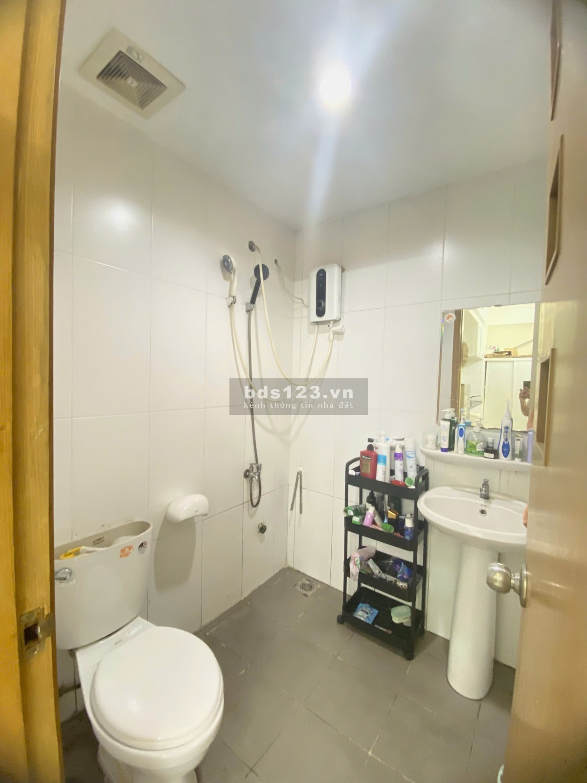 Cho thuê căn hộ tầng 18 Chung cư Bình Quới 1 (Soho Riverview)…