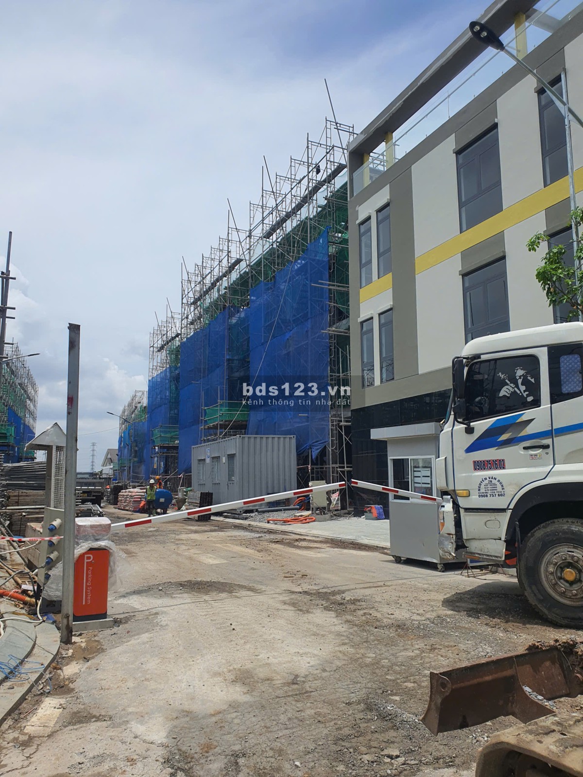 Nhà phố Bcons đường Bình Thung BD 1 trệt 2 lầu 1 tum chỉ từ…