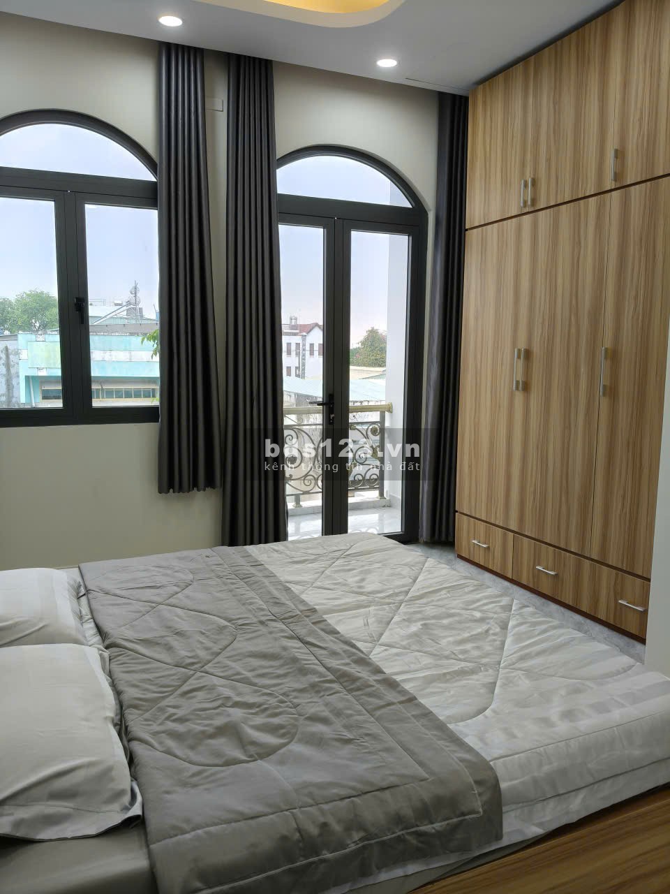 Nhà 1 trệt 2 lầu 12x8,5 Xây dựng 8x8,5 BTCT 4PN 4WC, có Gara Ô tô…