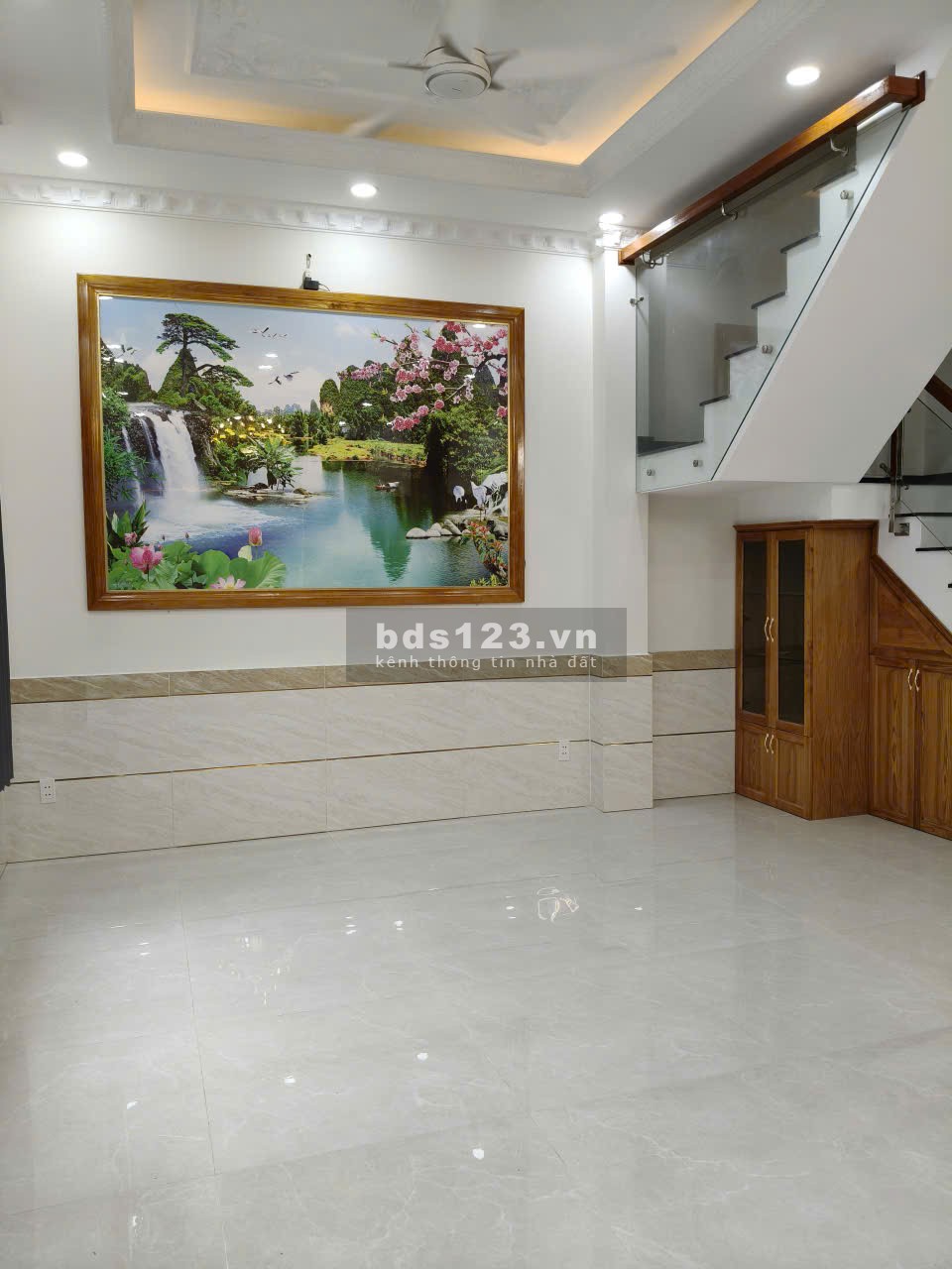 Nhà 1 trệt 2 lầu 12x8,5 Xây dựng 8x8,5 BTCT 4PN 4WC, có Gara Ô tô…