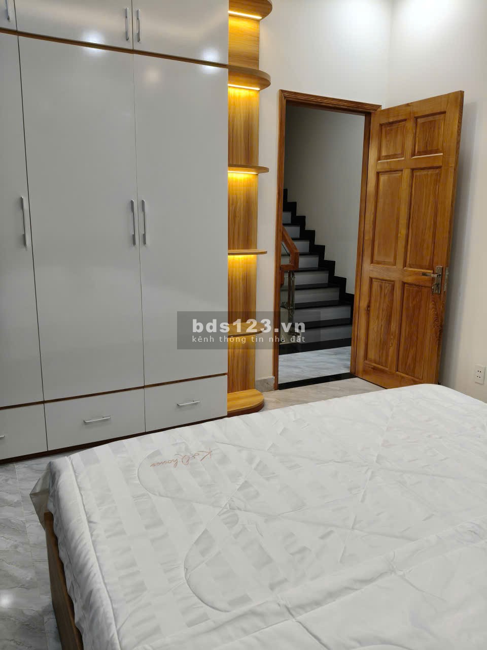 Nhà 1 trệt 2 lầu 12x8,5 Xây dựng 8x8,5 BTCT 4PN 4WC, có Gara Ô tô…