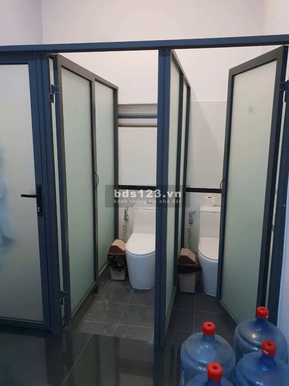 Chính chủ Cho thuê nhà mặt bằng Kinh Doanh 72m2 Quốc lộ1K ( đường Hoàng Cầm),Thủ Đức