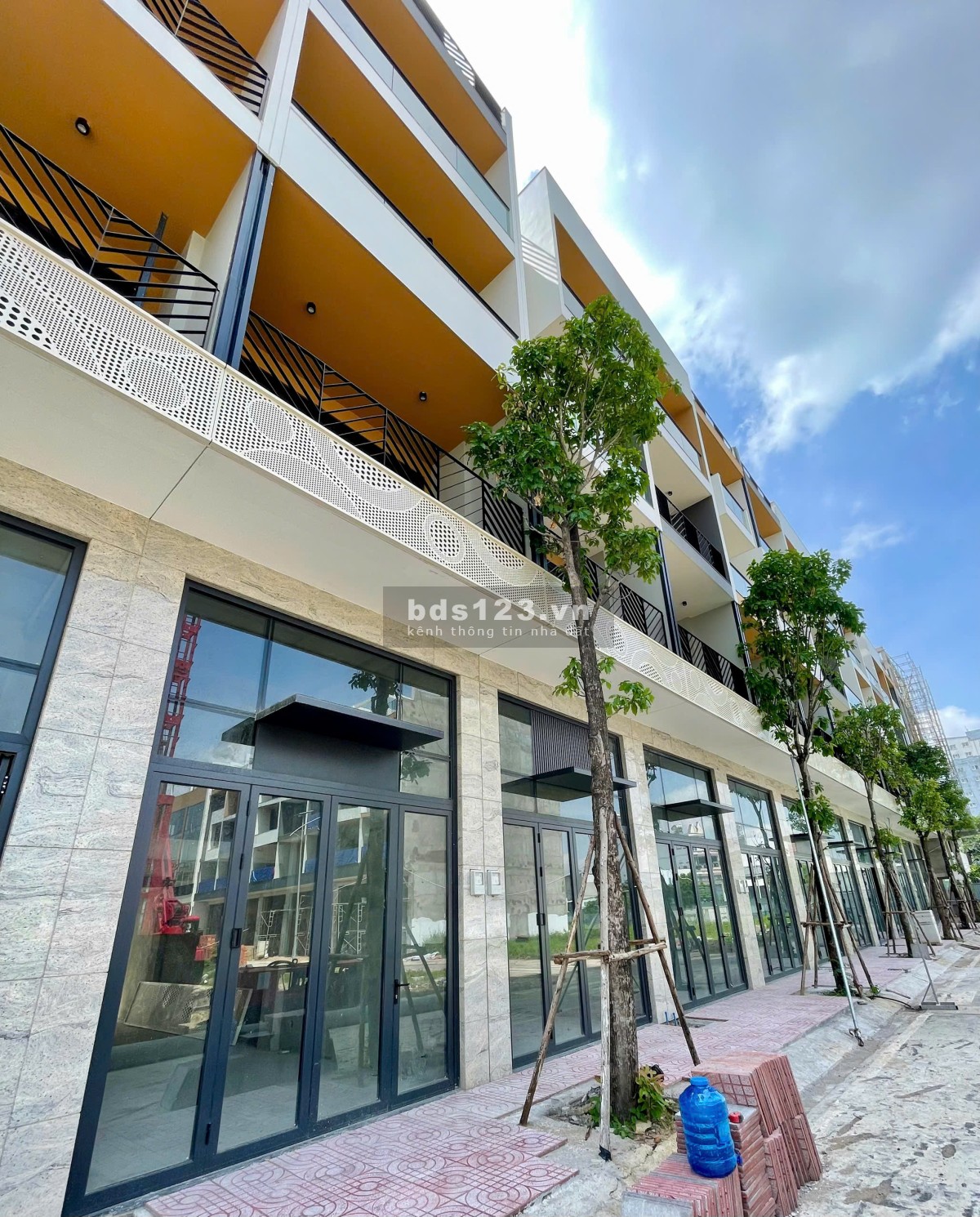 Shophouse The Sholi 13,5 tỷ/căn | Cam kết thuê 45tr/tháng + Tặng thang máy 300tr + 2 lượng vàng