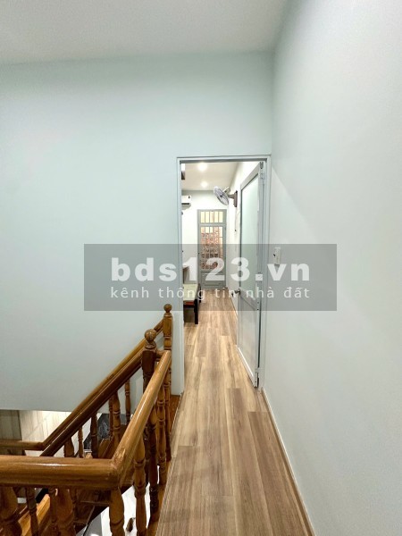 Chính chủ cho thuê nhà nguyên căn - full nội thất Q4