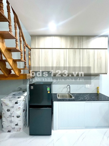 Chính chủ cho thuê nhà nguyên căn - full nội thất Q4