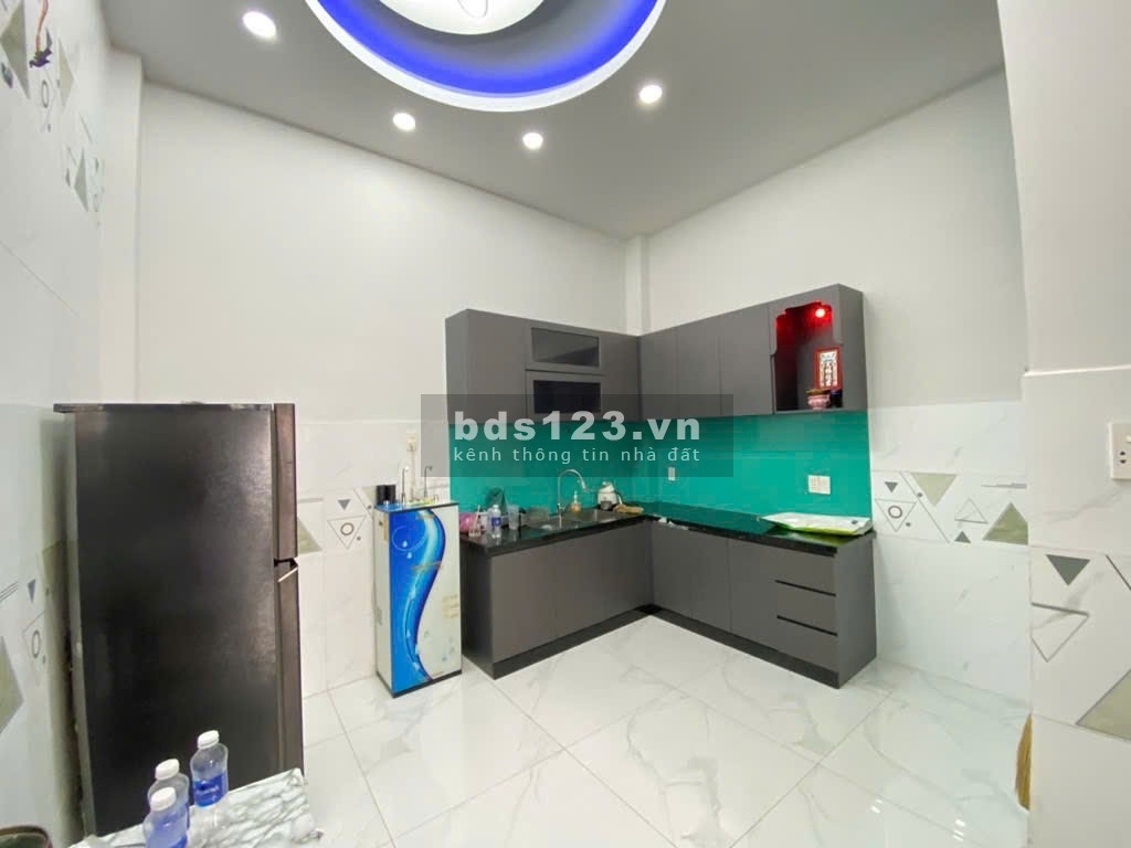 Bán nhà 3 tầng Hương Lộ 2, P. Bình Trị Đông A, Q. Bình Tân.