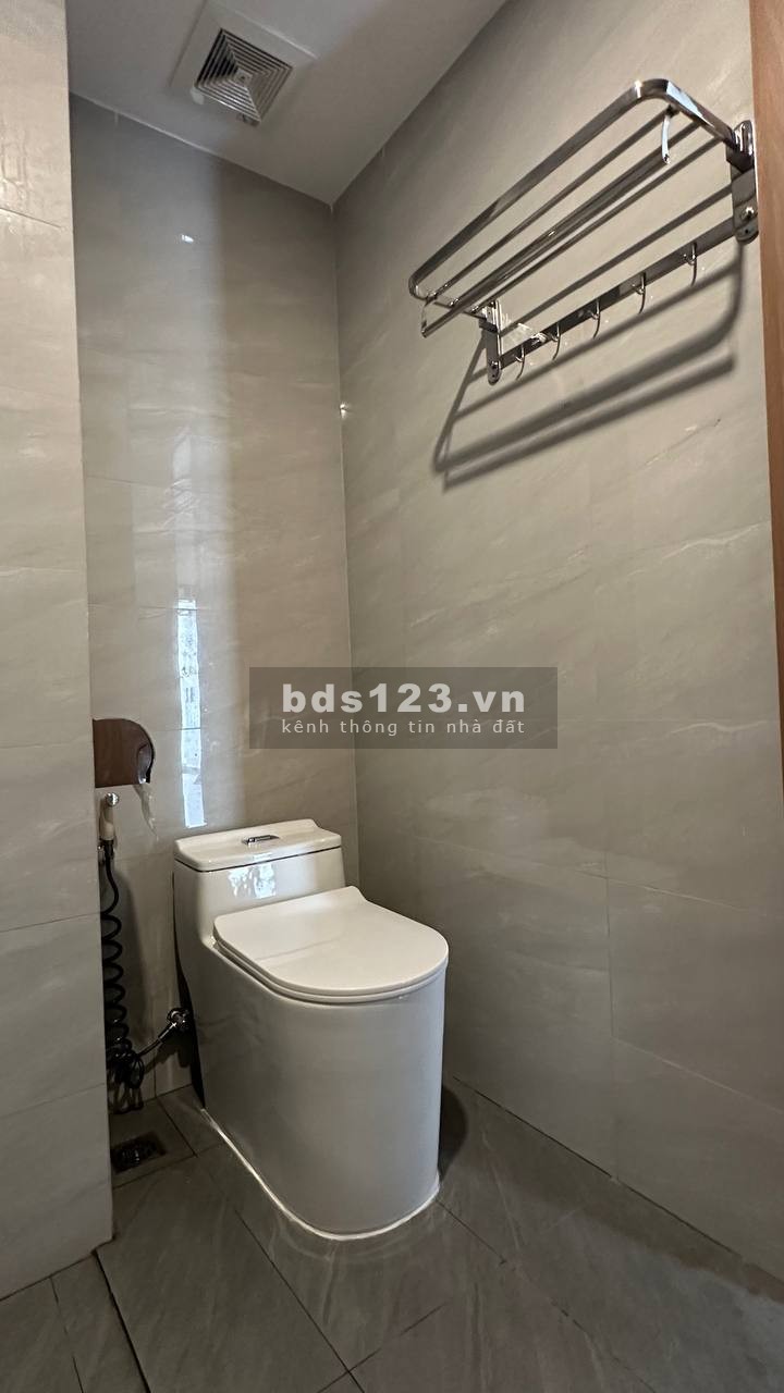 CHÍNH CHỦ cần cho thuê căn hộ studio Legacy Prime 33m2