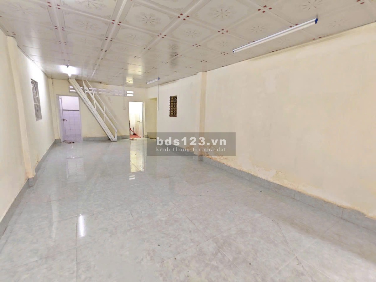 Quận 10 - ngay cầu vượt Ba Tháng Hai - 61.1/63m2, nở hậu -…