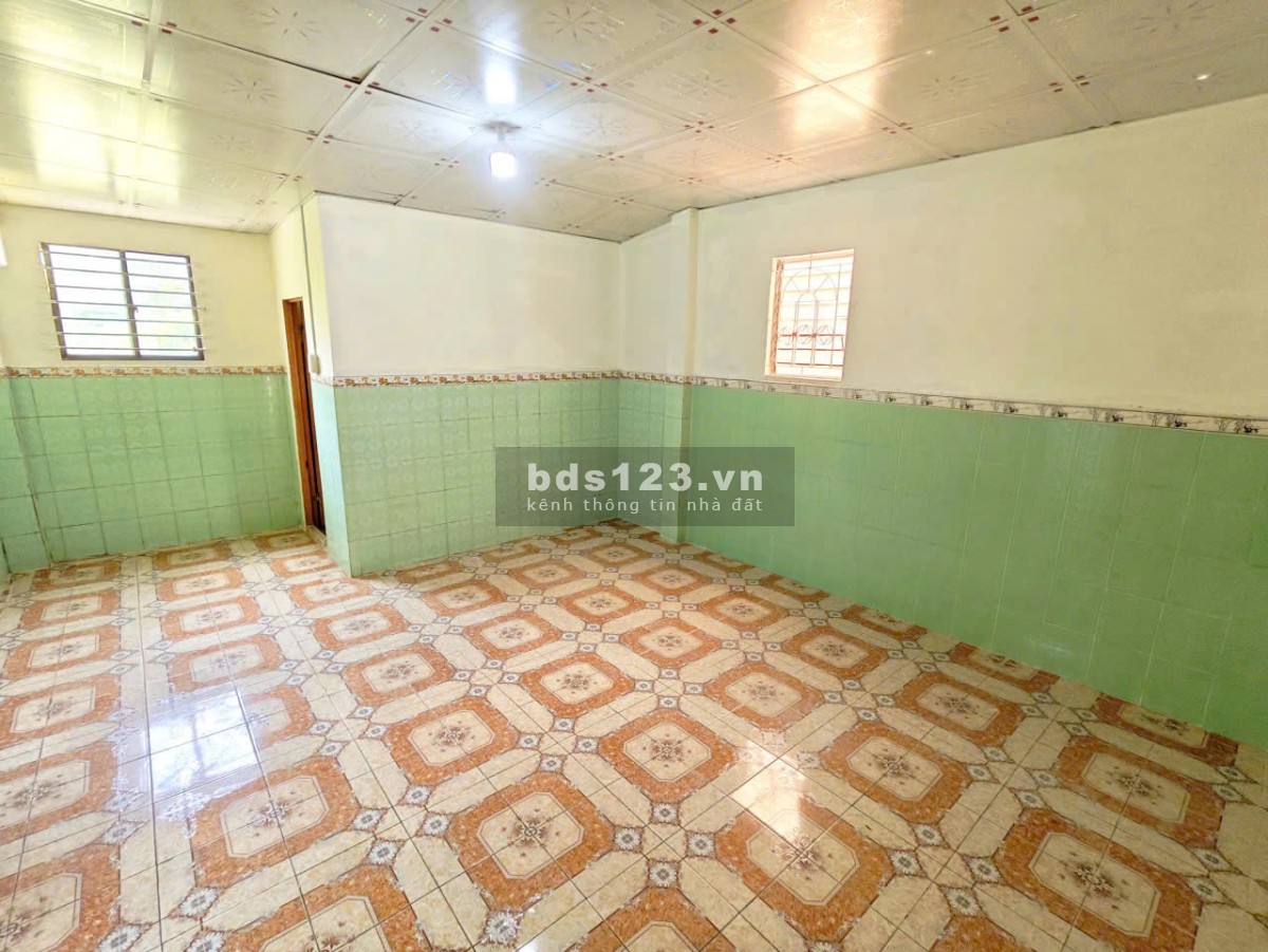 Quận 10 - ngay cầu vượt Ba Tháng Hai - 61.1/63m2, nở hậu -…