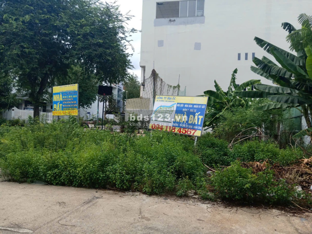 Bán đất thổ cư 137.5m2 lô góc 2 MT Xã Phước Kiển Nhà Bè…