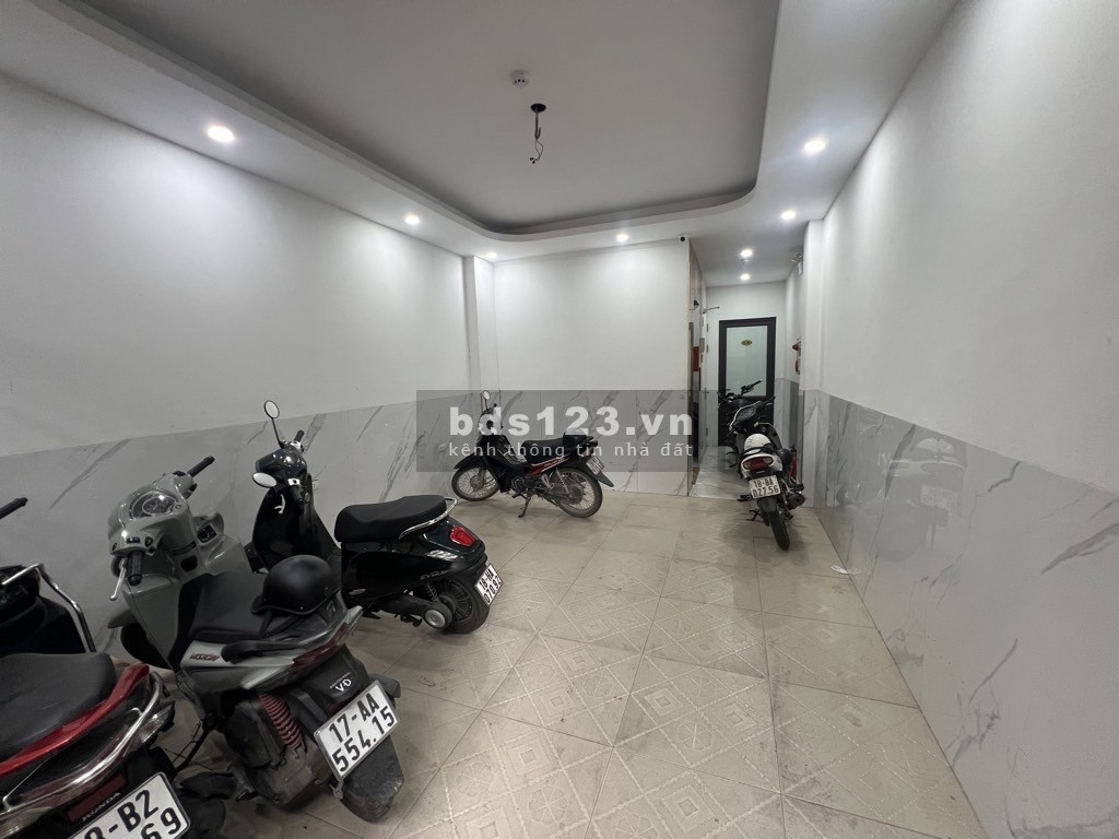 Kim Giang, 6 Tầng Thang Máy, 9 Phòng Khép Kín