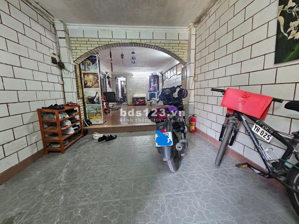 Bán Nhà Kim Mã Nở Hậu Duyên Dáng, 60m², 12.9 Tỷ