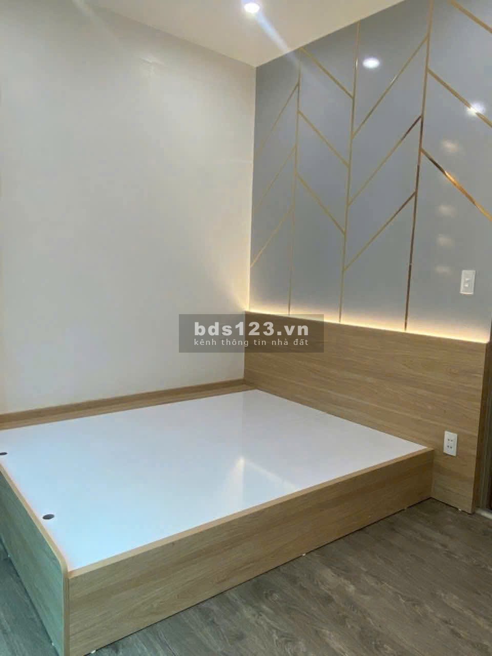 Nhà đẹp trung tâm quận Hà Đông, 5 tầng mới tinh