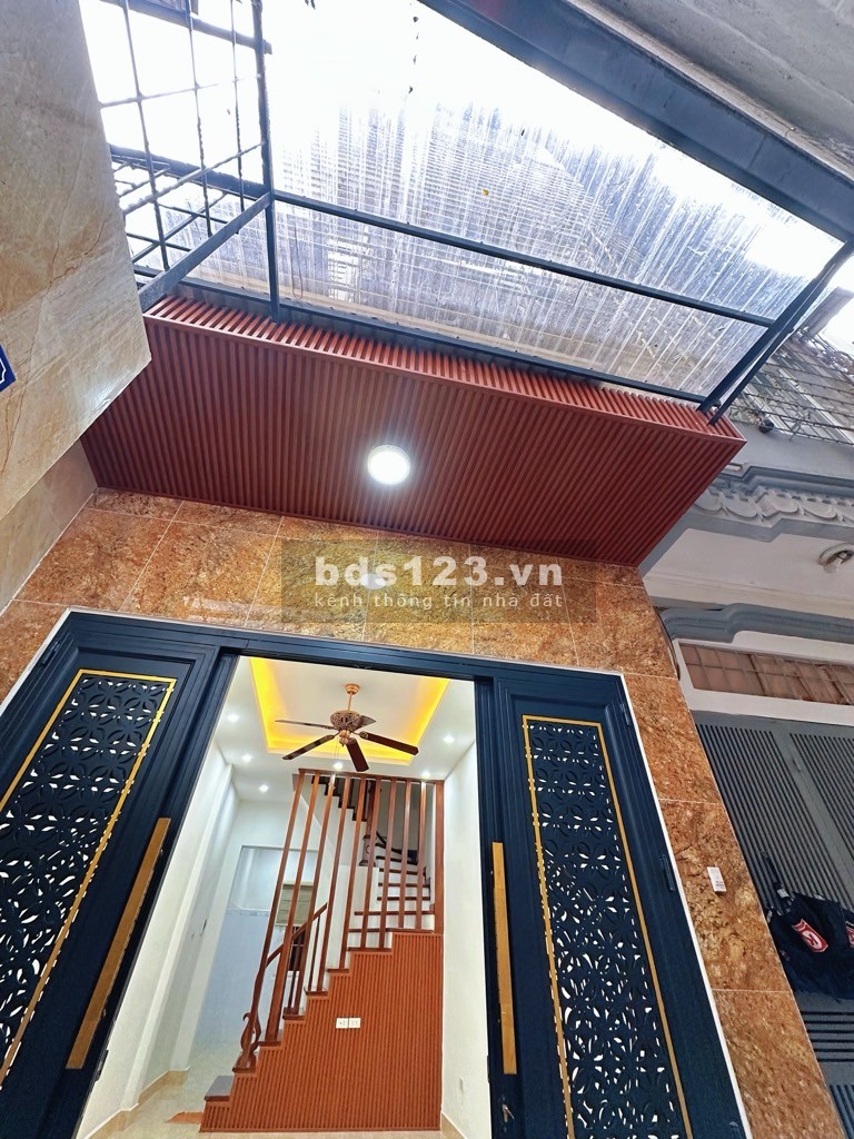 Vương Thừa Vũ, 39/50m, 5 Tầng, Nhỉnh 9 Tỷ