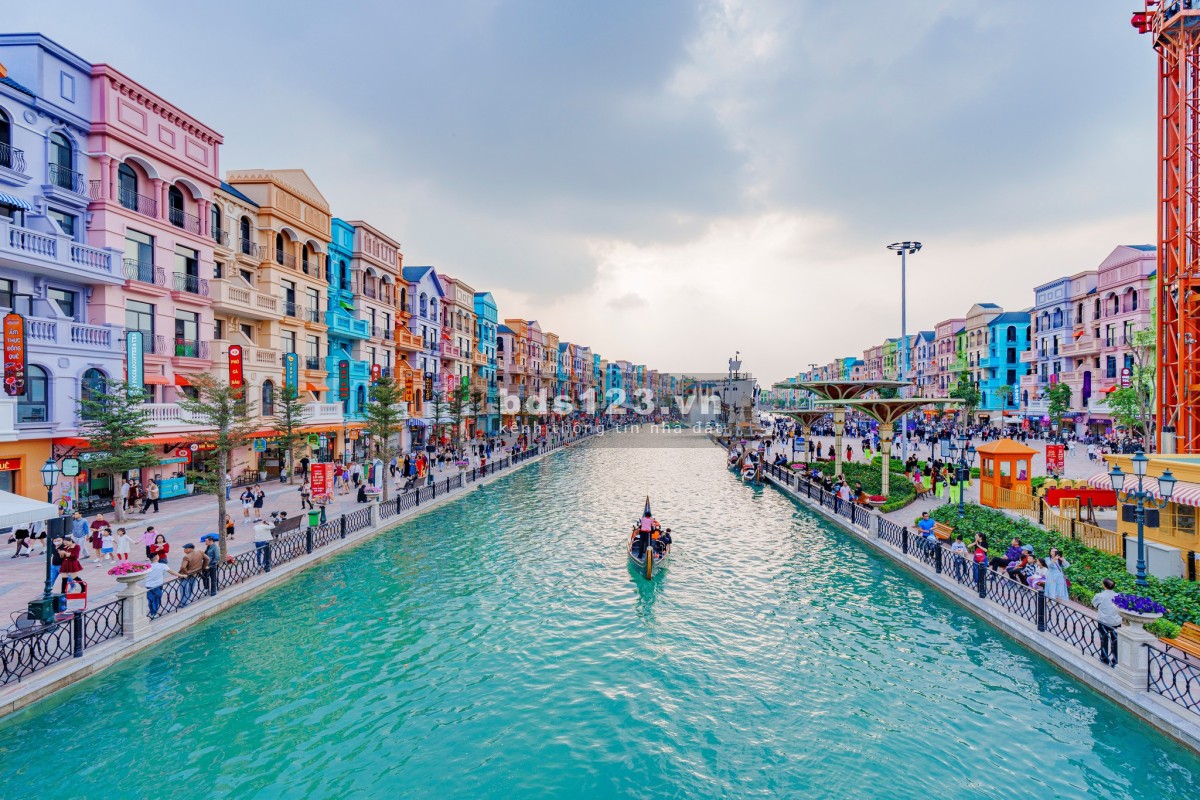 Bán biệt thự tứ lập Ánh Dương kế biển hồ trung tâm…