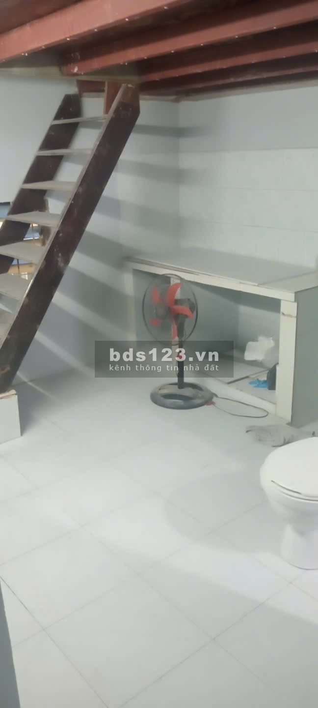 Cho thuê nhà Bình quới 56m2 có gác 20m2 vừa sơn sửa xong, giá…