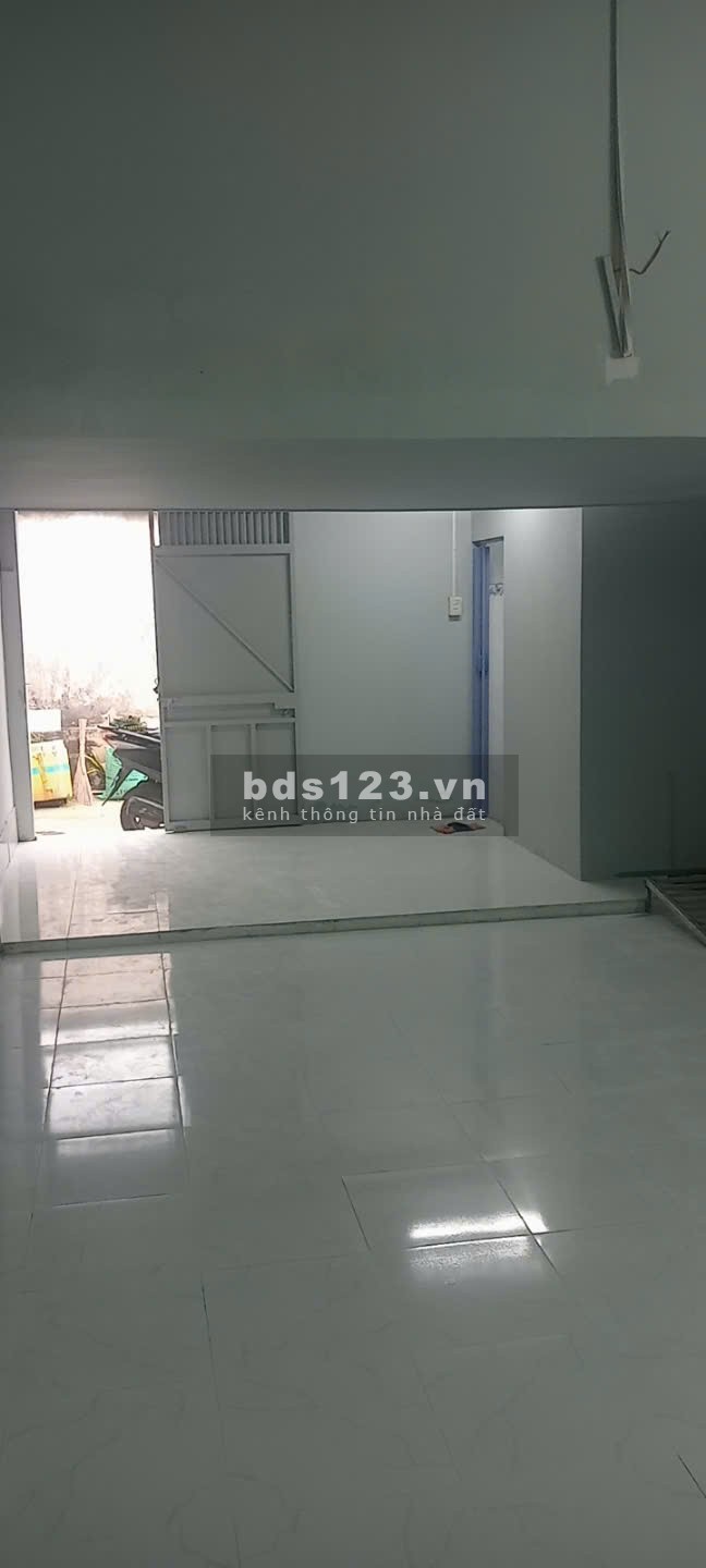 Cho thuê nhà Bình quới 56m2 có gác 20m2 vừa sơn sửa xong, giá…